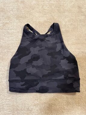 Lululemon high neck energy bra 6